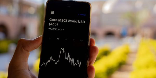 Soll ich in ETFs oder Einzelaktien investieren?