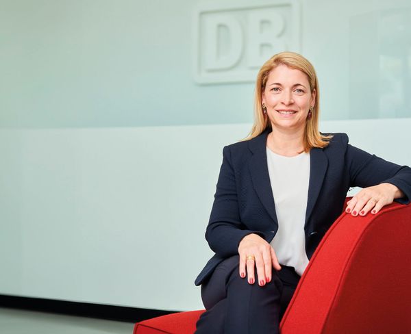 Wenn Frauen ans Ruder kommen: Die „Gläserne Klippe“ in deutschen Chefetagen