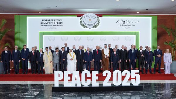 Frieden mit Fragezeichen – Trumps Nahost-Deal zwischen Hoffnung und Inszenierung