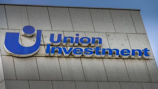 Schimmel, Gerüste, Funkstille – Wie Deutschlands Vorzeige-Wohnfonds seine Mieter und Anleger verprellt