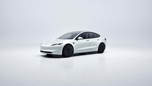 Tesla dreht die Preisschraube: Billiger, schlichter, riskanter