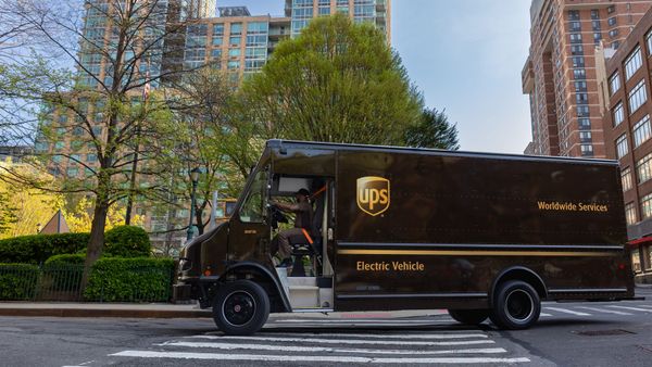 UPS trotzt Flaute – US-Paketriese überrascht Anleger mit starker Umsatzprognose
