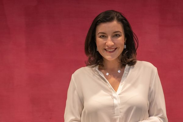 Bär gegen die Empörungskultur – Karneval wird wieder politisch