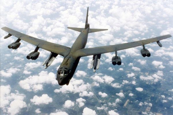 B-52 über Norddeutschland – Washington setzt ein Zeichen