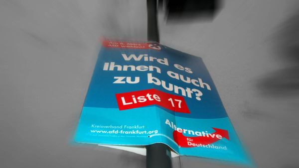 Deutschland driftet – AfD zieht mit der Union gleich