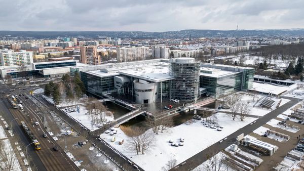 Volkswagen definiert die Zukunft der Gläsernen Manufaktur neu