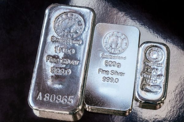 Silber durchbricht die 60-Dollar-Marke und überholt Gold – jetzt entscheidet die Fed den weiteren Verlauf