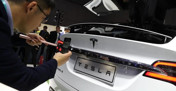 Musks Fehlkalkulation: Diese vier Tesla-Versprechen platzen 2025