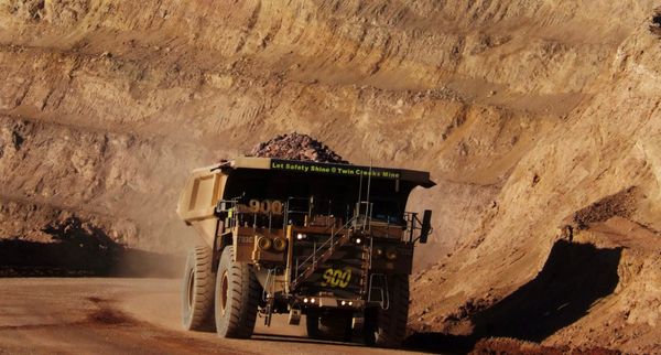 Newmont Mining: CEO-Wechsel trifft auf starke Goldpreise