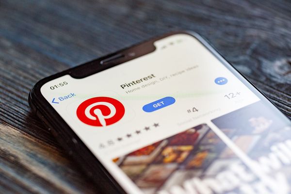 Pinterest-Schock: Aktie bricht nach verfehlten Umsatzzielen um 18 Prozent ein