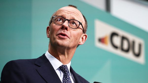 Rohstoff-Beben im Kanzleramt: Merz plant Befreiungsschlag gegen China – Wackelt jetzt die Schuldenbremse?