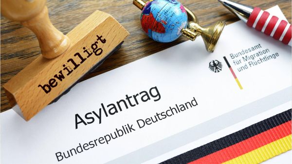 Asyl-Wende brutal: 95 Prozent der Syrer abgelehnt – 2024 waren es null Prozent