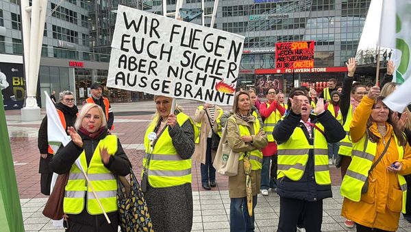 Lufthansa-Streik: Piloten legen Arbeit nieder – Massive Flugausfälle erwartet