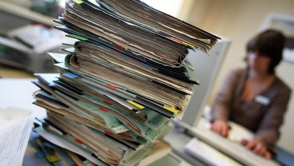 Behörden Wahnsinn in Deutschland: Der geheime Personal Plan der Großstädte