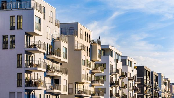 Die Finanzamt-Falle: Wie der Staat den größten Steuer-Trick für Vermieter jetzt vernichtet