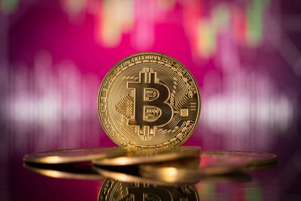 KI-Milliarden vs. Bitcoin-Absturz: Warum Krypto-Investoren jetzt nervös werden