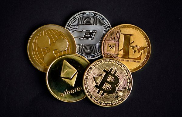 Krypto-Beben: Der totale Vernichtungskampf zwischen Ethereum und Solana