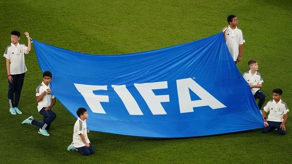 Russlands Rückkehr auf die Weltbühne: Das geheime Fußball-Beben von Gianni Infantino