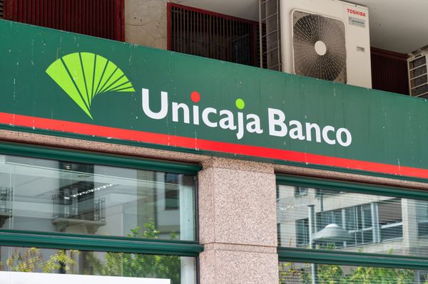 Überraschung an der Börse: Unicaja Banco hebt Gewinnziele 2026 an – Das steckt dahinter