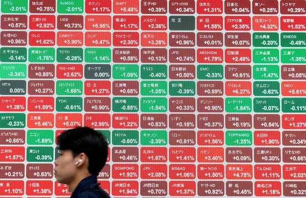 Asiens Tech-Rally kollabiert: Ölpreise zwingen Börsen in die Knie – Alphabet-Zahlen könnten Wendepunkt bringen