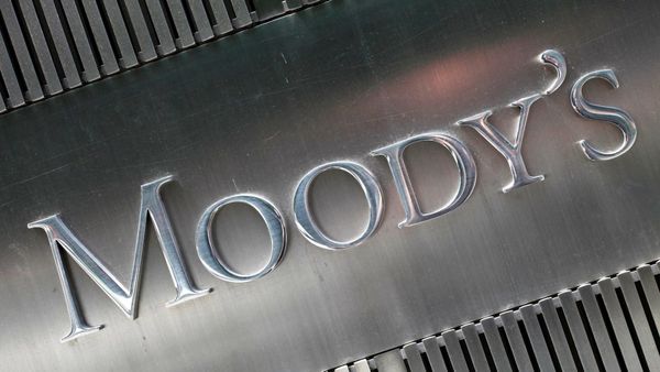 Moody's schlägt Alarm: KI-Milliarden zwingen Tech-Giganten in die Schuldenfalle