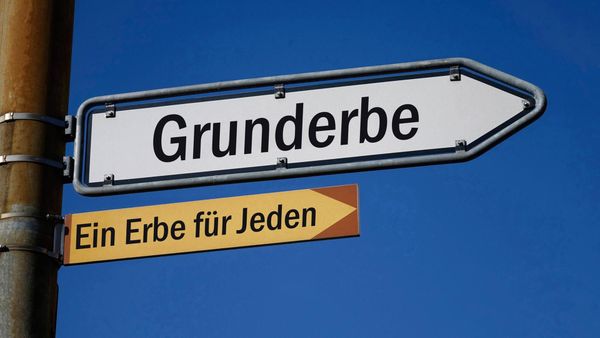 3 Millionen Dollar im Streit: Eltern fragen sich – Erbe kürzen wegen politischer Differenzen?