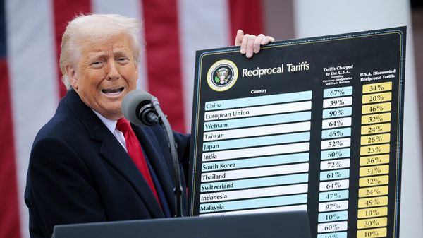 50%-Zölle ab Mittwoch? Trump droht Kanada mit beispiellosem Handelskrieg