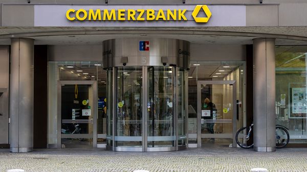 Commerzbank-Übernahme: Wie die Deutsche Bank im Schatten zum großen Gewinner wird