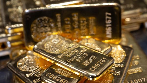 Gold schießt nach oben: Warum Anleger jetzt auf das Fed-Protokoll warten