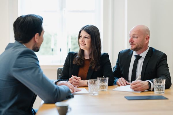 Immobilien-GmbH: Wie viel Steuern Sie wirklich sparen – und wann es sich NICHT lohnt