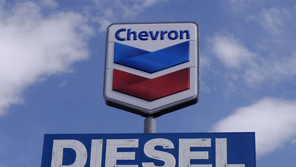 Jim Cramer schwärmt: Chevron-CEO ist ein "Leuchtfeuer" – Das bedeutet für CVX-Anleger