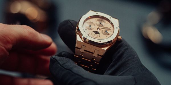 Audemars Piguet schockt Luxus-Branche: Swatch-Kollab bricht alle Verkaufsrekorde – während Konkurrenten kollabieren