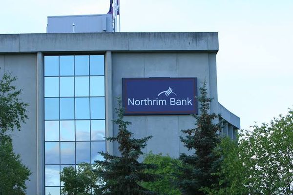 Northrim BanCorp verliert 47% Gewinn – Riskante Kreditausfälle belasten Alaska-Bank