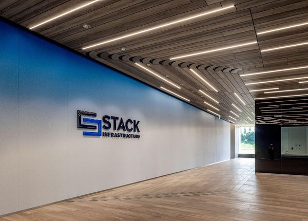 Stack Infrastructure will 6 Milliarden Dollar Kredit für KI-Rechenzentrum, mitten im Ausverkauf