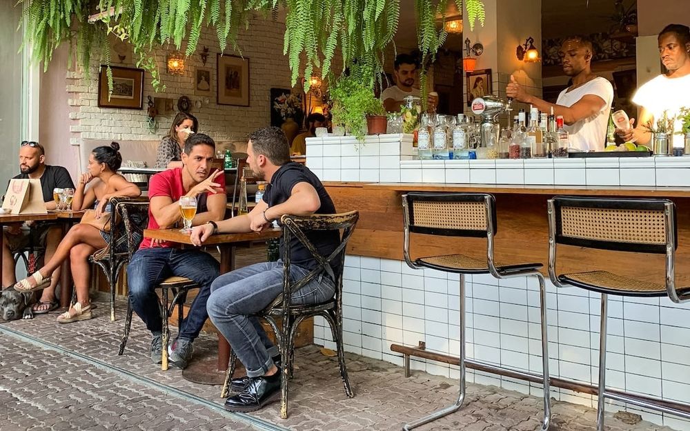 12 Best Bars in Rio de Janeiro for Music & Socializing