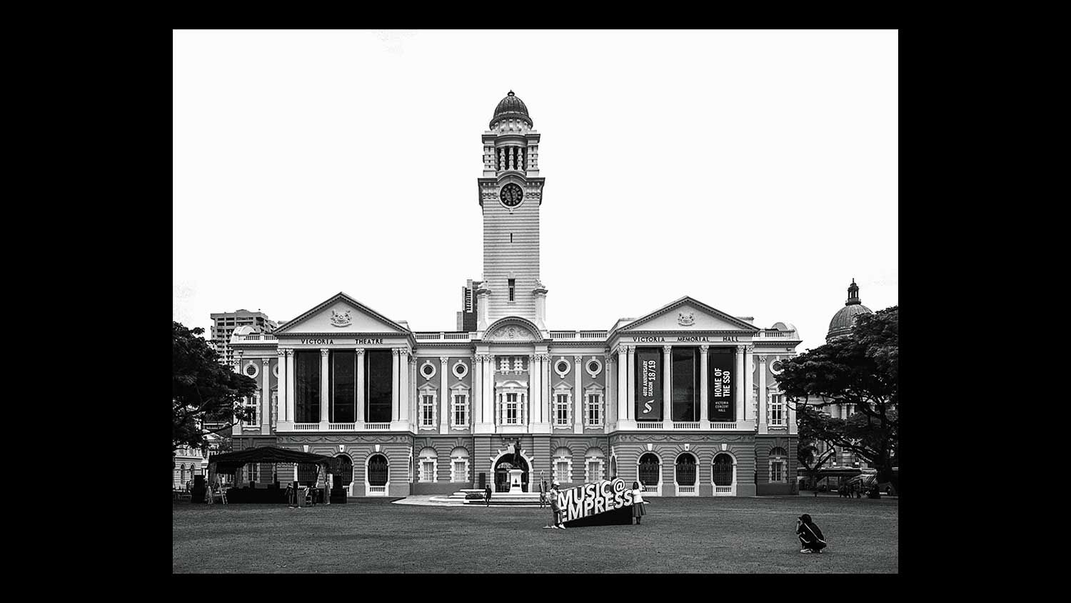Singapore: A Walk in the Padang Area