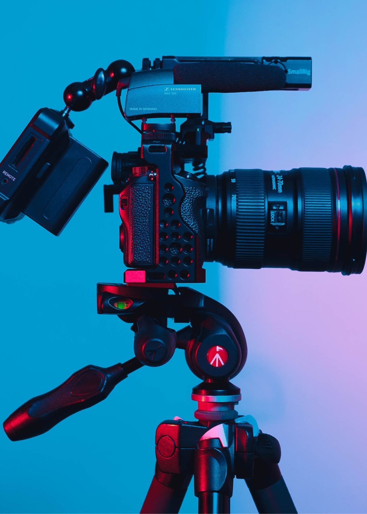 how many legs does a tripod have