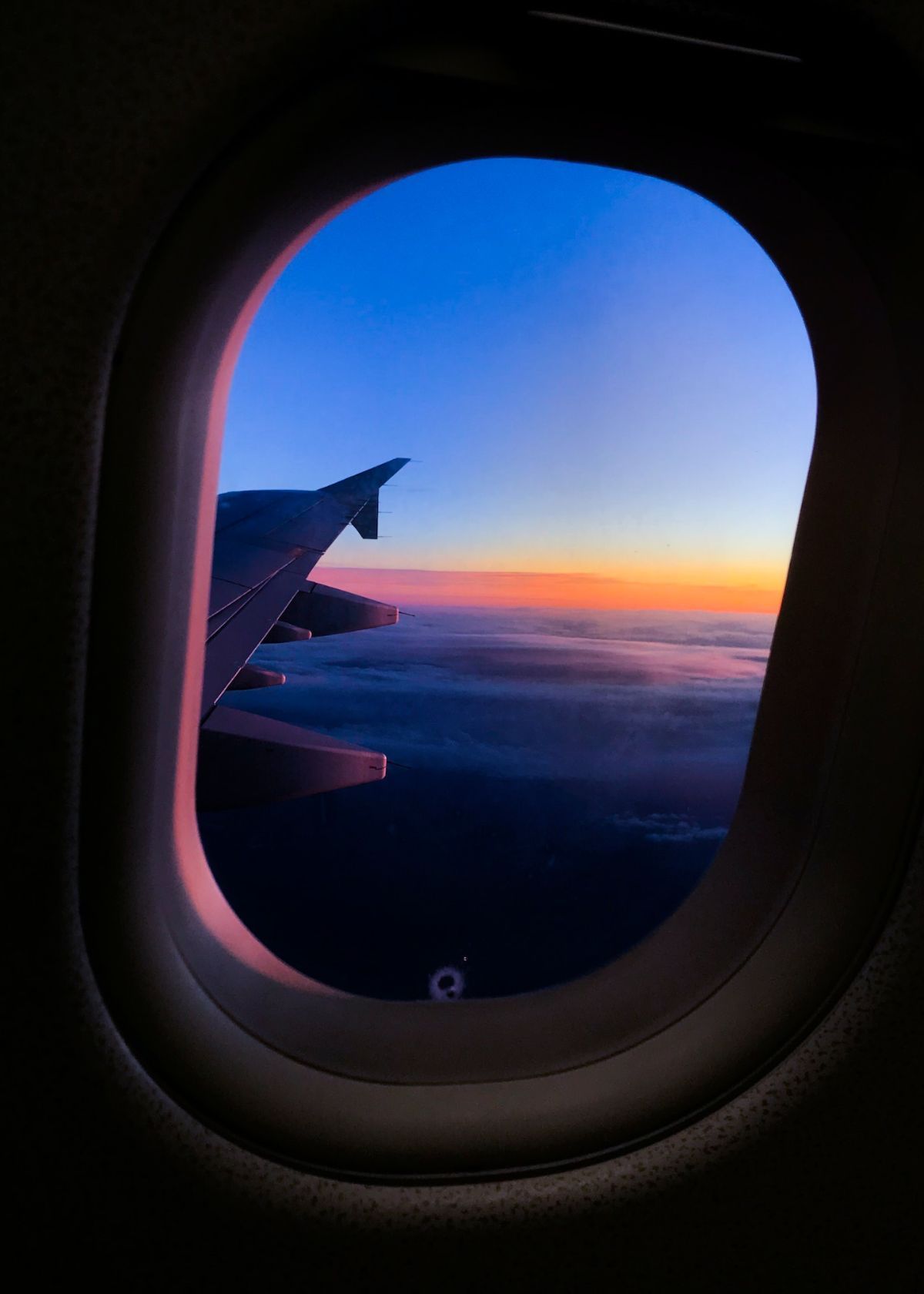 can you bring tactical flashlight on plane