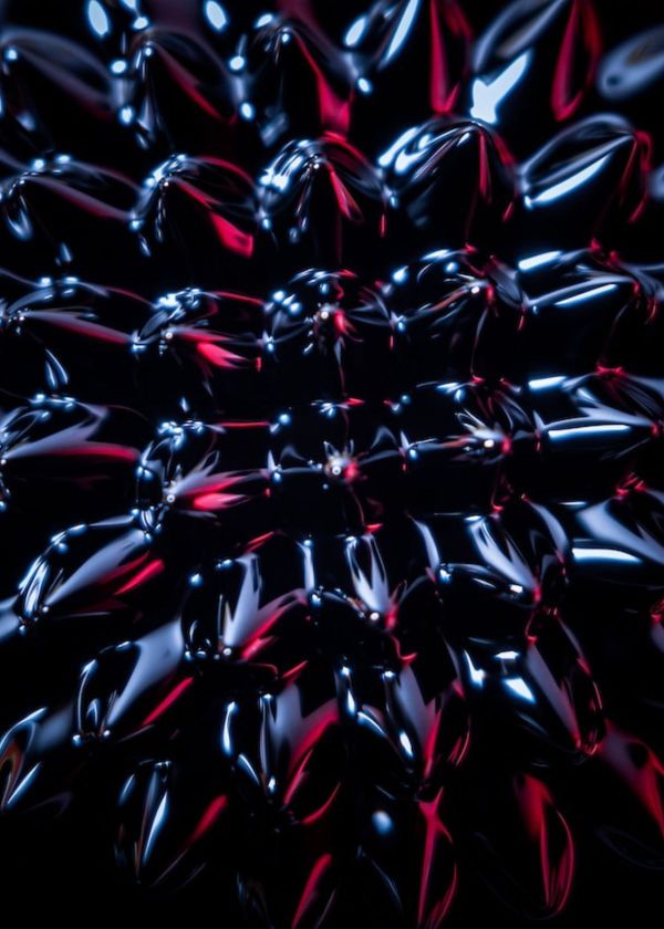 does titanium set off metal detectors