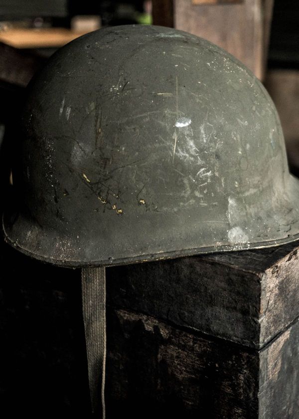 how to wear a hard hat