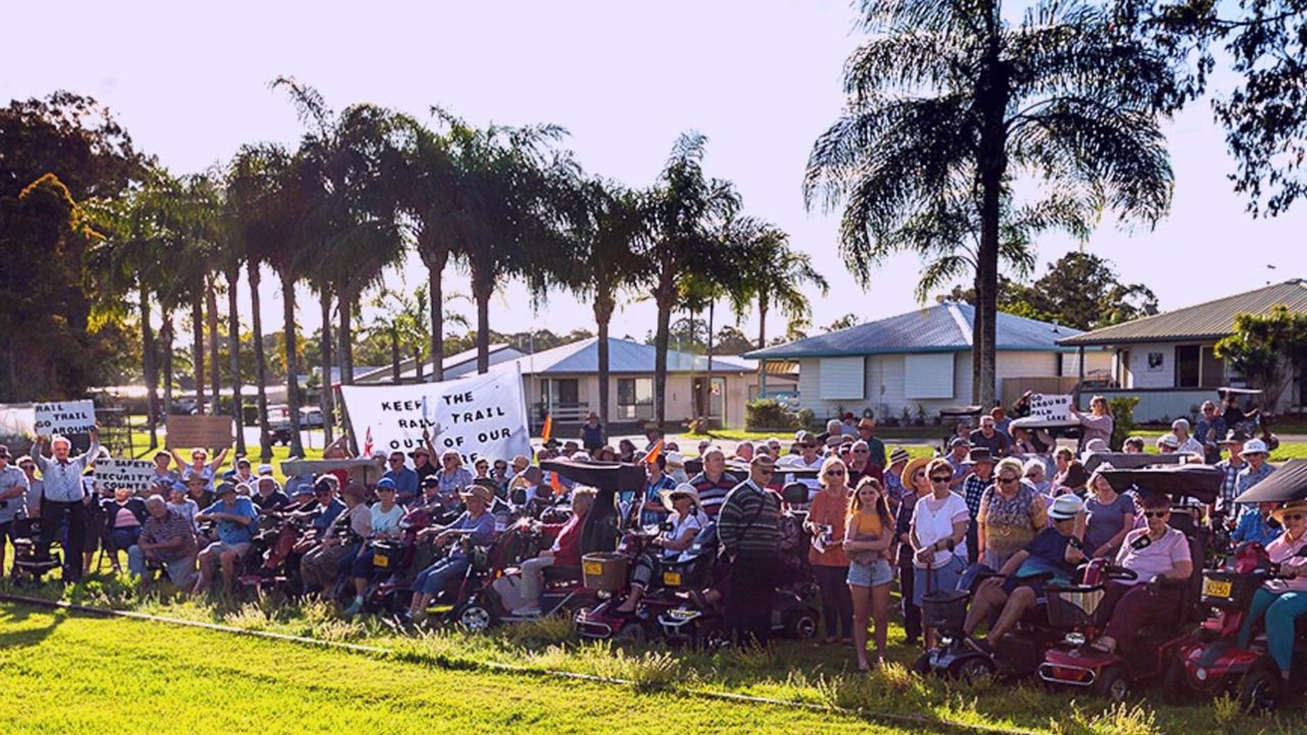 600-plus residents fighting to stop proposed walking trail dissecting Palm Lake Bethania and Palm Lake Waterford in Logan City, QLD