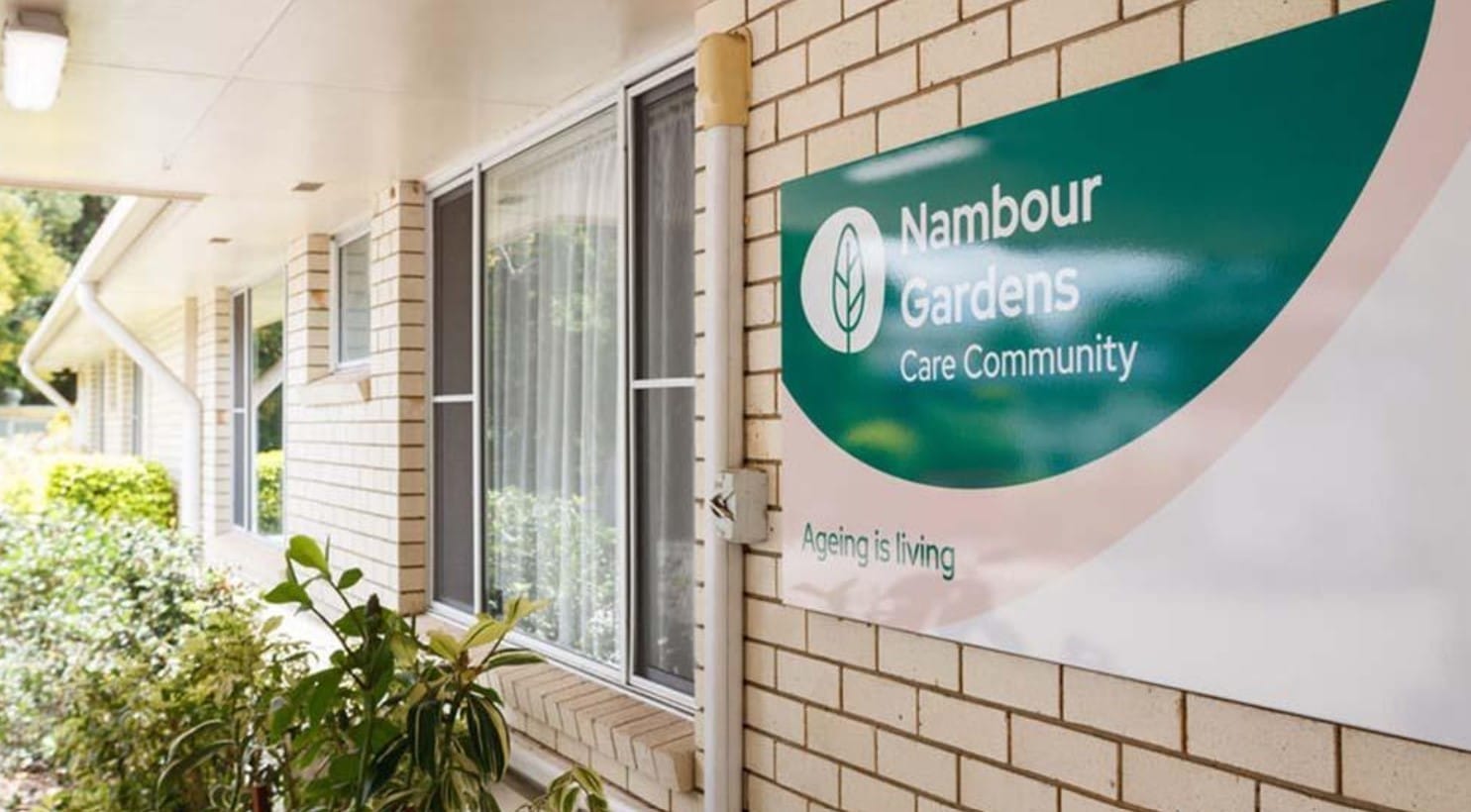 Number of aged care homes with COVID-19 drops 26.5% in seven days