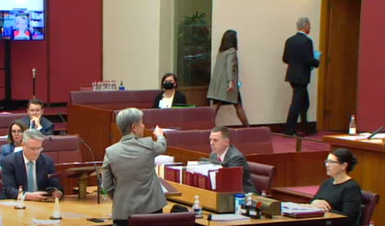 Minister Colbeck walks out on Labor, followed by stinging rebuke