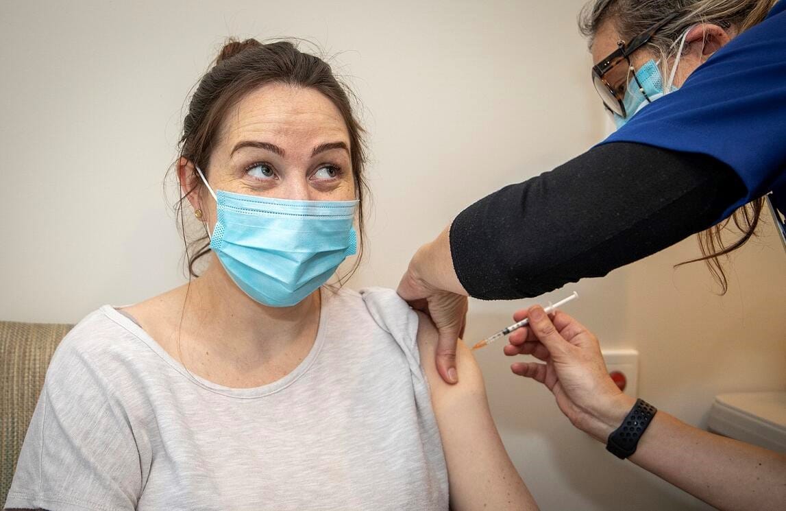 COVID-19 vaccine order for Sydney in-home and community providers as advice updated for pregnant women