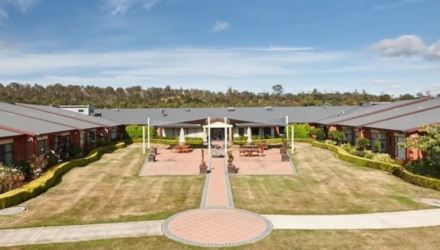 Manager of the Glenara Lakes residential aged care facility in Tasmania is suspended pending investigation into alleged harassment of staff