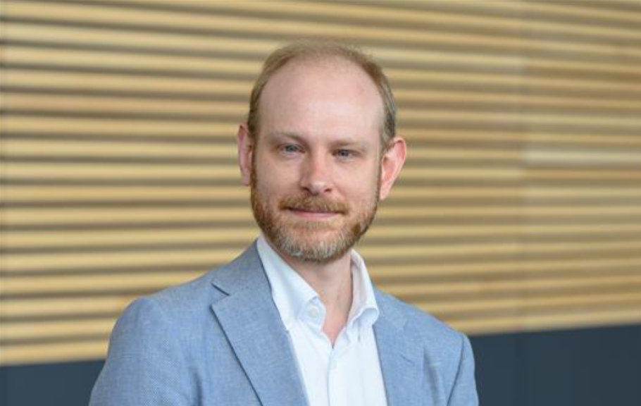 Staff shortages mean residential aged care beds are being left empty