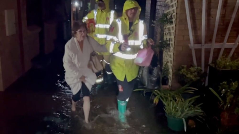 Villages evacuated, isolated, without power as floods hit NSW Mid North Coast post image