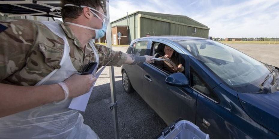 UK: armed forces to test aged care staff for COVID-19 using mobile units post image
