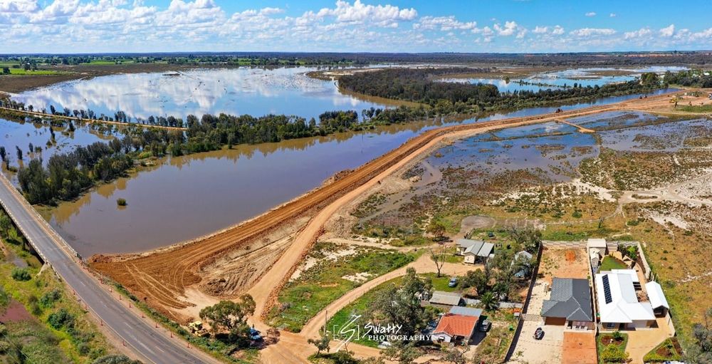 Flood risk prompts Renmark, SA, to move 21 aged care residents post image