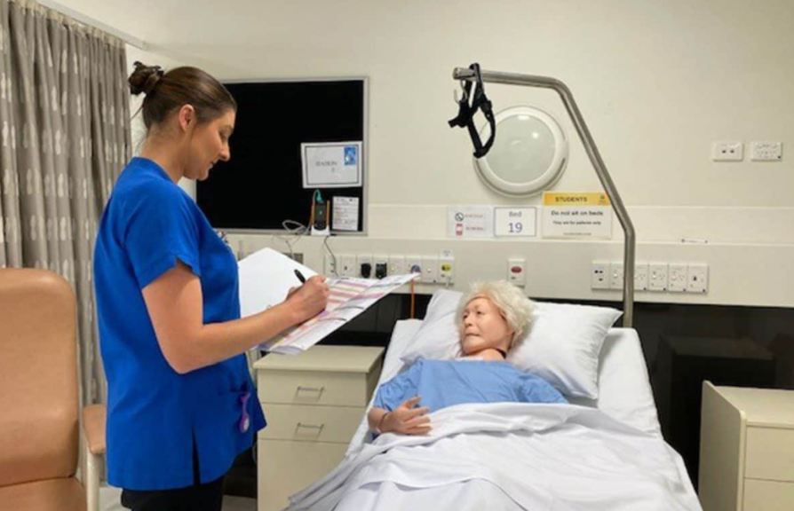 Aged care nurses left waiting for acute placements due to COVID-19: operators say they need a solution post image